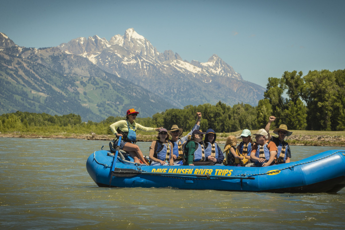 snake river float trip with dinner